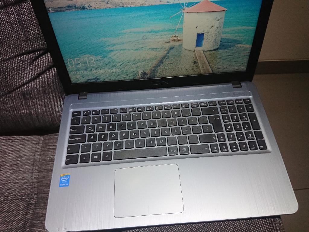 Laptop Asus X540l Core I3 Seminuevo