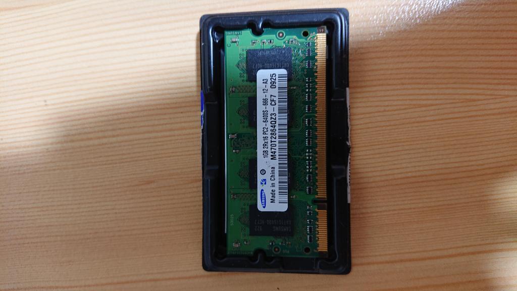 Memoria RAM de 1GB DDR2. 2rx16 Pcsa3