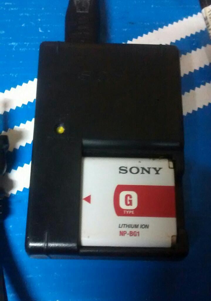 Vendo Cargador Original de Camara Sony G