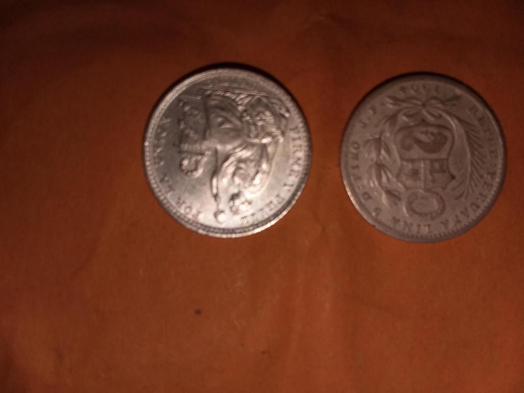 Monedas de plata 1 Dino wasp 