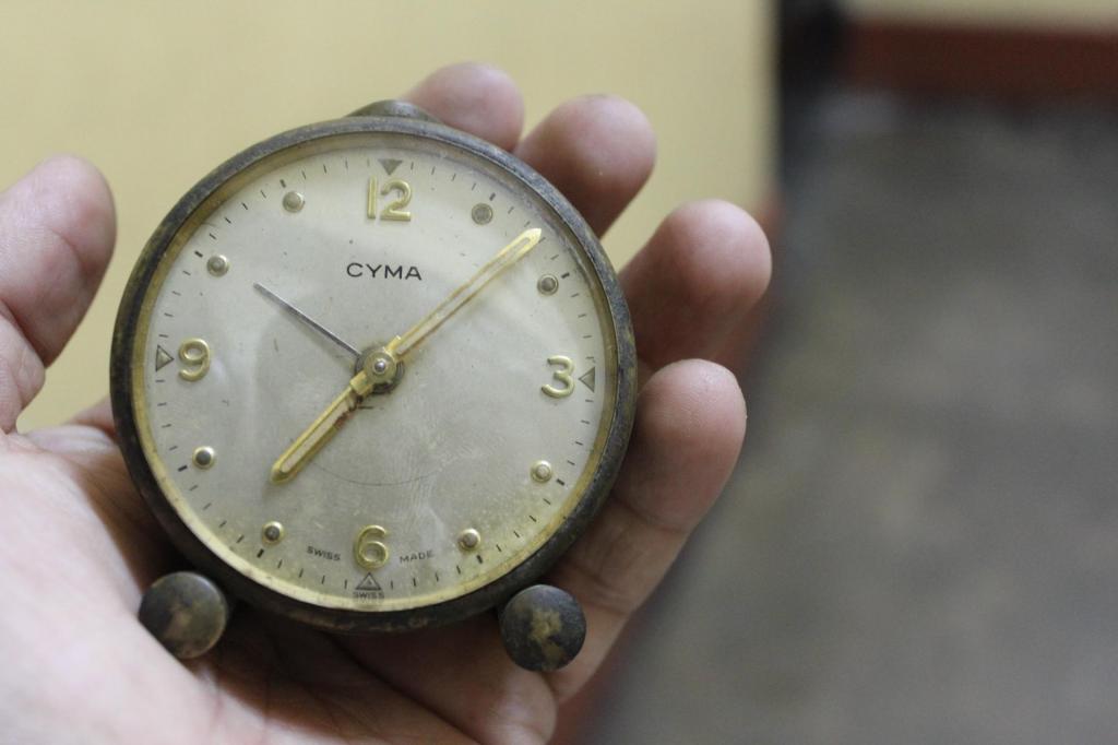 GE RELOJ DESPERTADOR CYMA