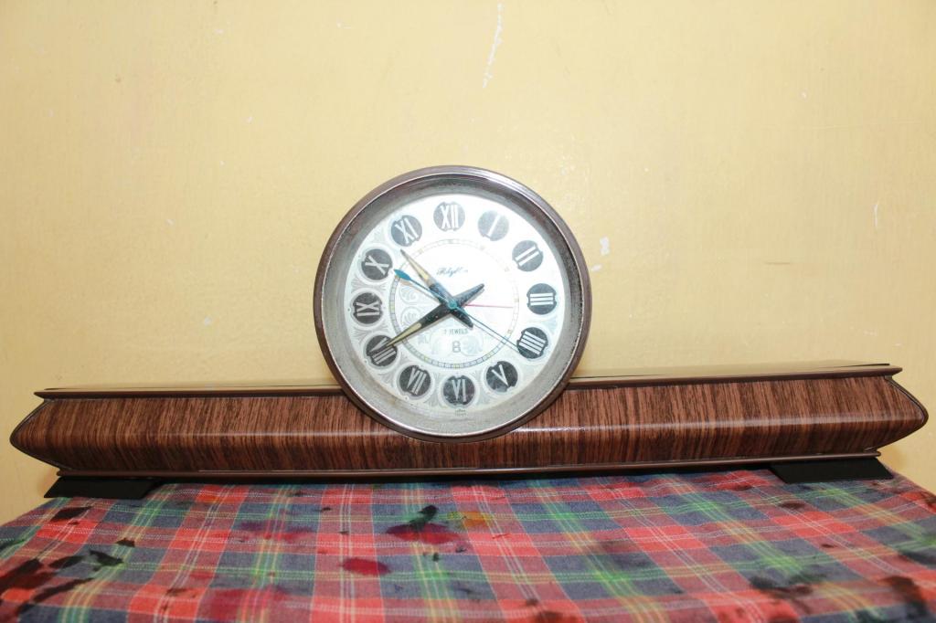 RELOJ DE MESA ANTIGUO