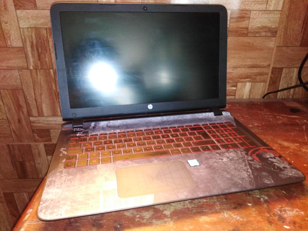 Vendo laptop star wars I5 24 Gh 6gb ram 1 Tera hdd