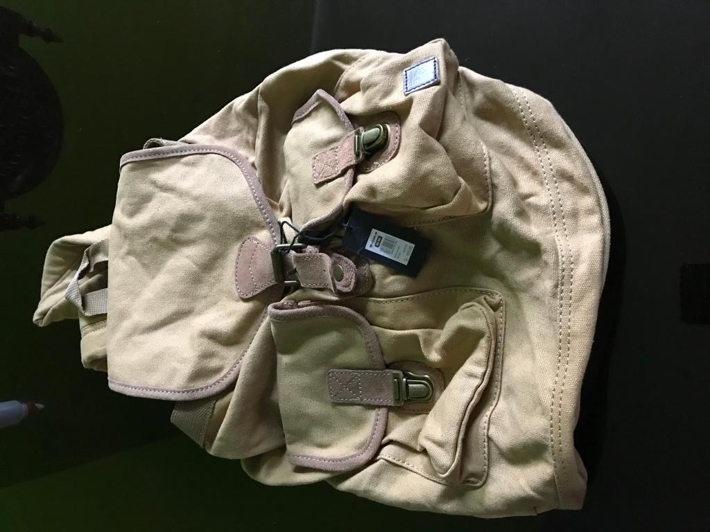 vendo o cambio mochila Demnilab juvenil nueva