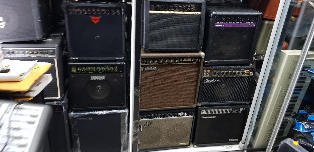 Amplificadores Guitarra Y bajo