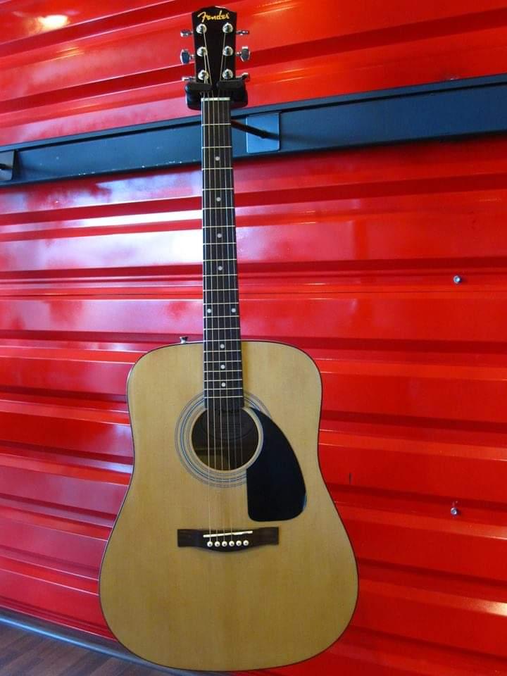 Guitarra acústica FENDER FA100