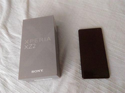 Sony Xperia Xz2 + Caja + Accesorios