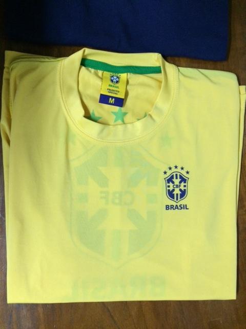 Vendo camiseta nueva oficial Brazil talla M