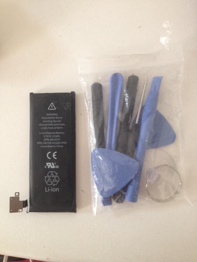Bateria Y Kit de Desarmadores iPhone 4S