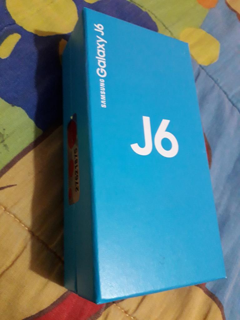 Caja de Samsung J6