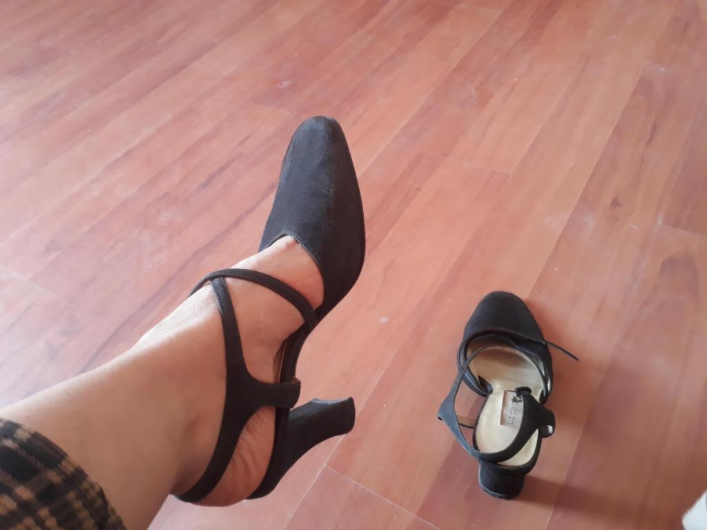 vendo estos zapatos