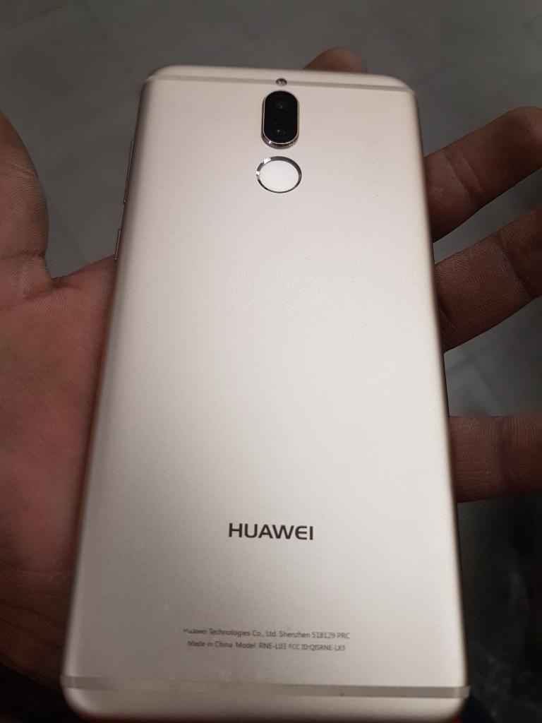 Huawei Mate 10 Lite en Caja