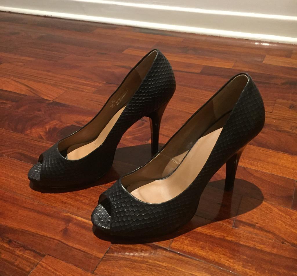 Zapatos de taco negros Talla 38