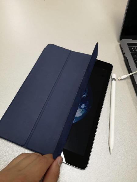 iPad 2018 C/Apple Pencil Y Smart Cover