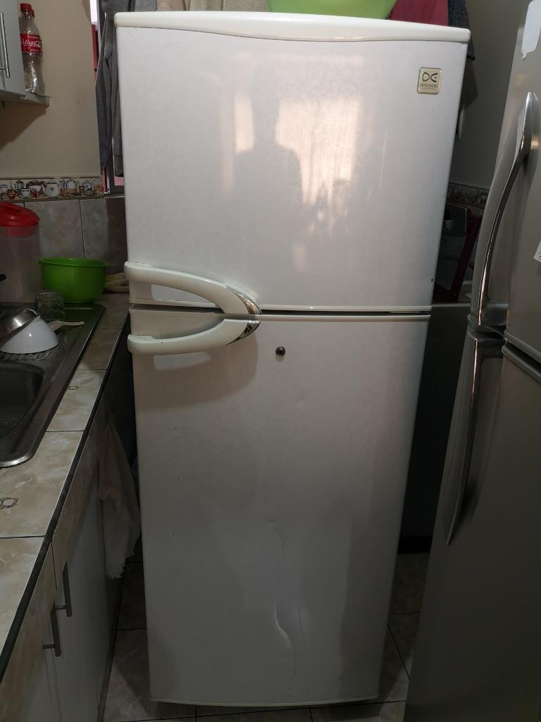 Refrigeradora Daewoo Modelo Fr330