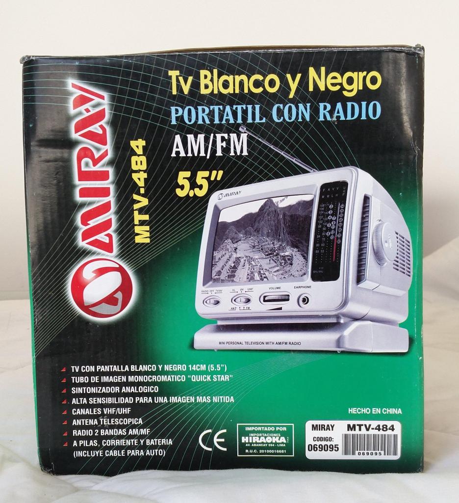 TV BLANCO Y NEGRO 5.5' RADIO AM FM MONITOR CAMARA DE