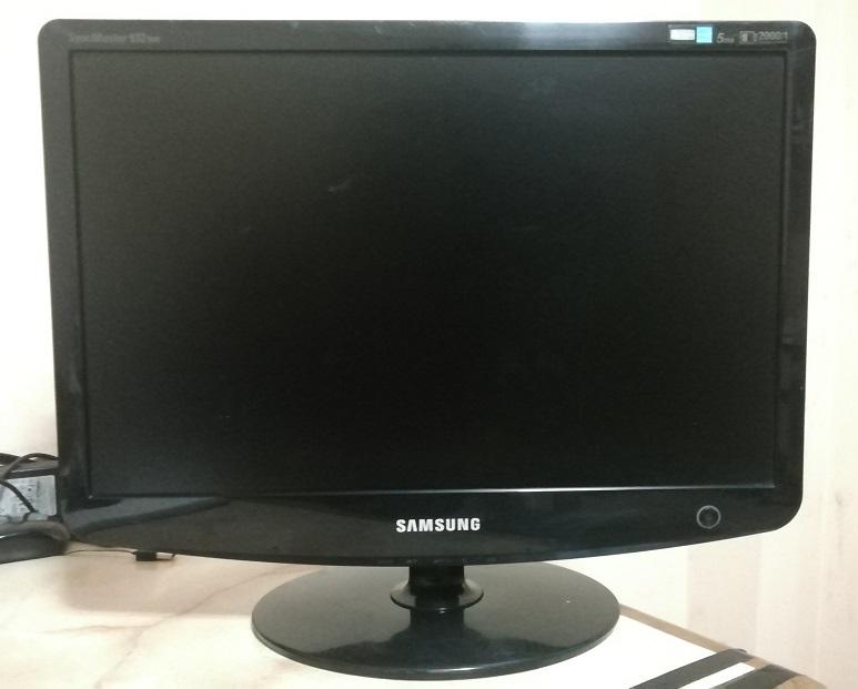Vendo Monitor Samsung 932NW en buen estado.