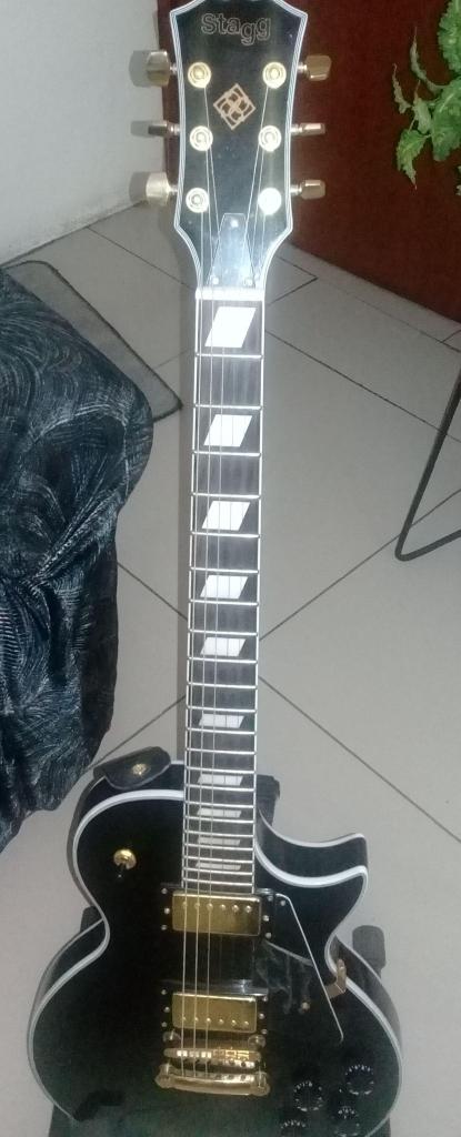 guitarra stage less pool s/. 480soles