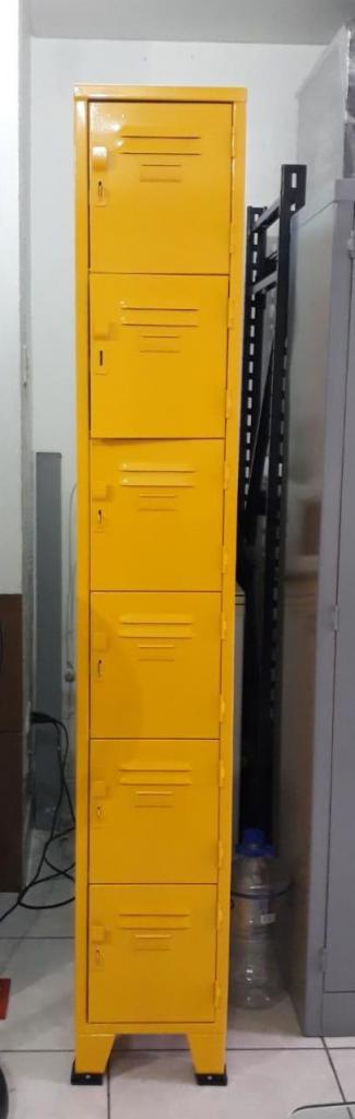 LOCKERS O GUARDAROPAS