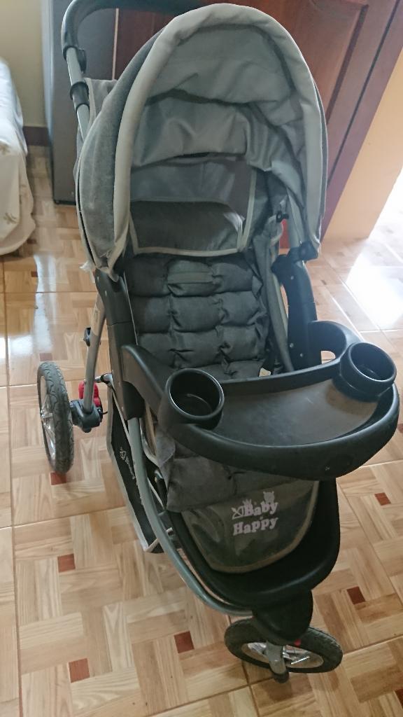 Vendo Coche de Bebe 3 en 1 Semi Nuevo