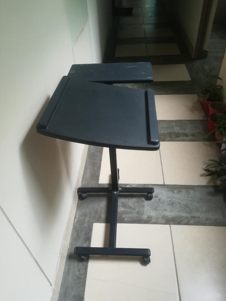 Mueble para Laptop