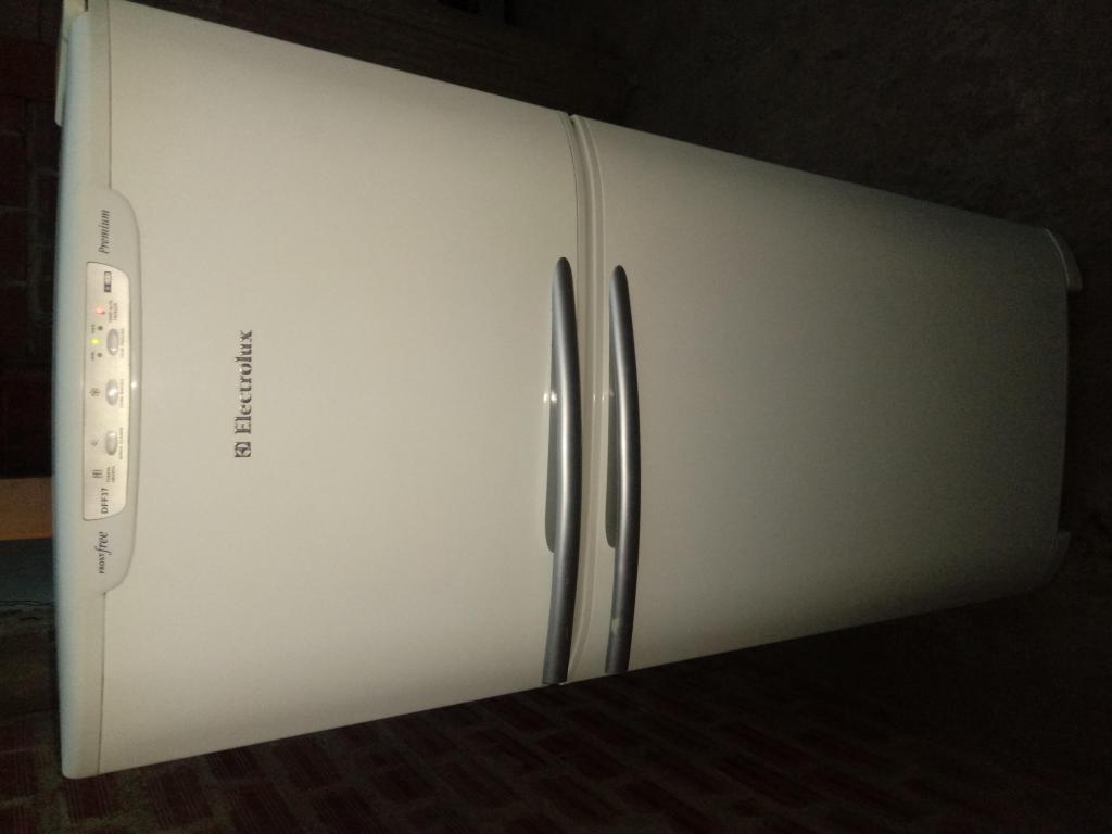 En Venta Refrigeradora Electrolux como Nueva