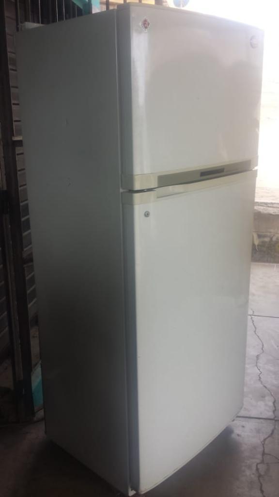 Refrigerador de 600 Golstar