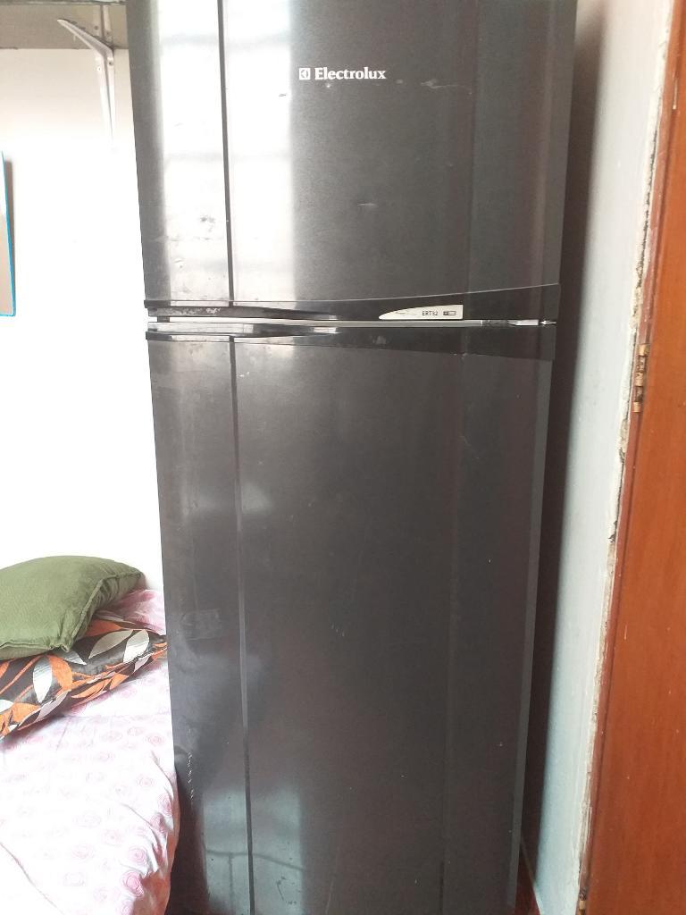 Vendo Refrigeradora Electrolux