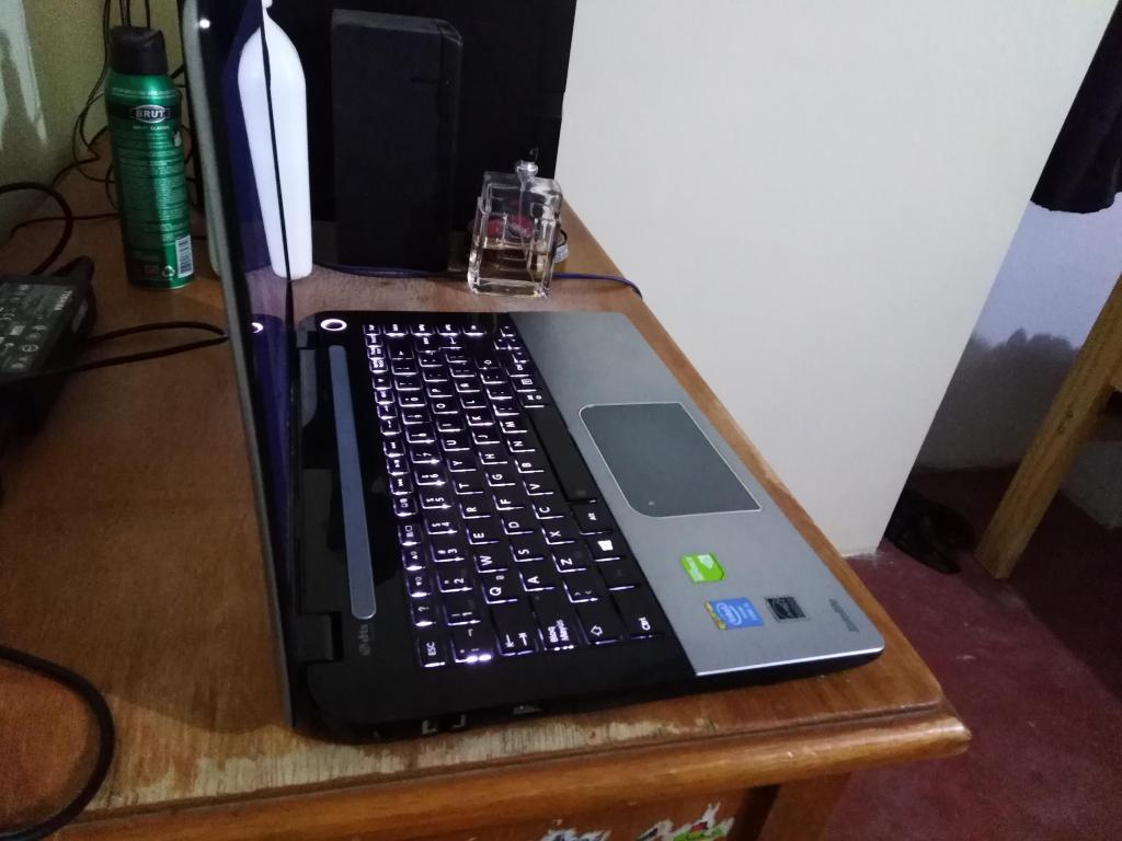 Laptop
