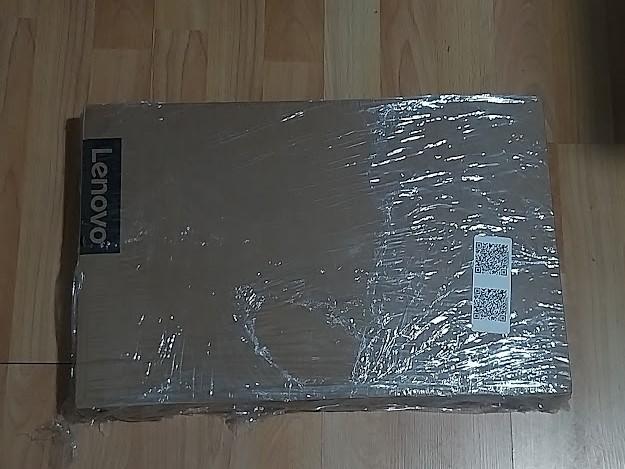 Lenovo V330 Core i5 Octaba generación 14isk