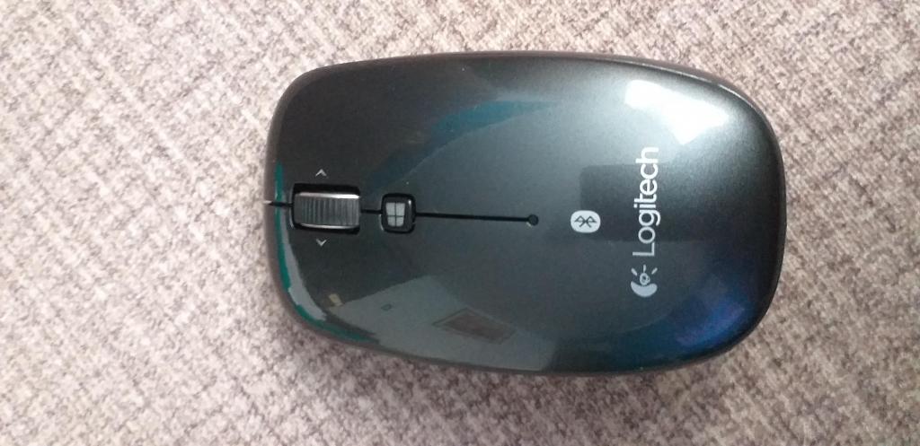 Mouse Bluetooth Logitech M557 A 53 Soles