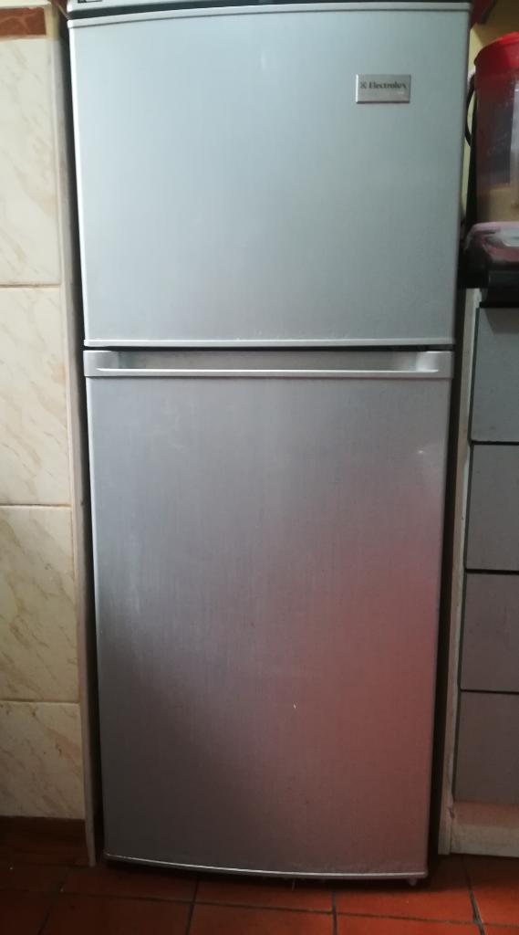 Remate Refrigeradora Chica Electrolux