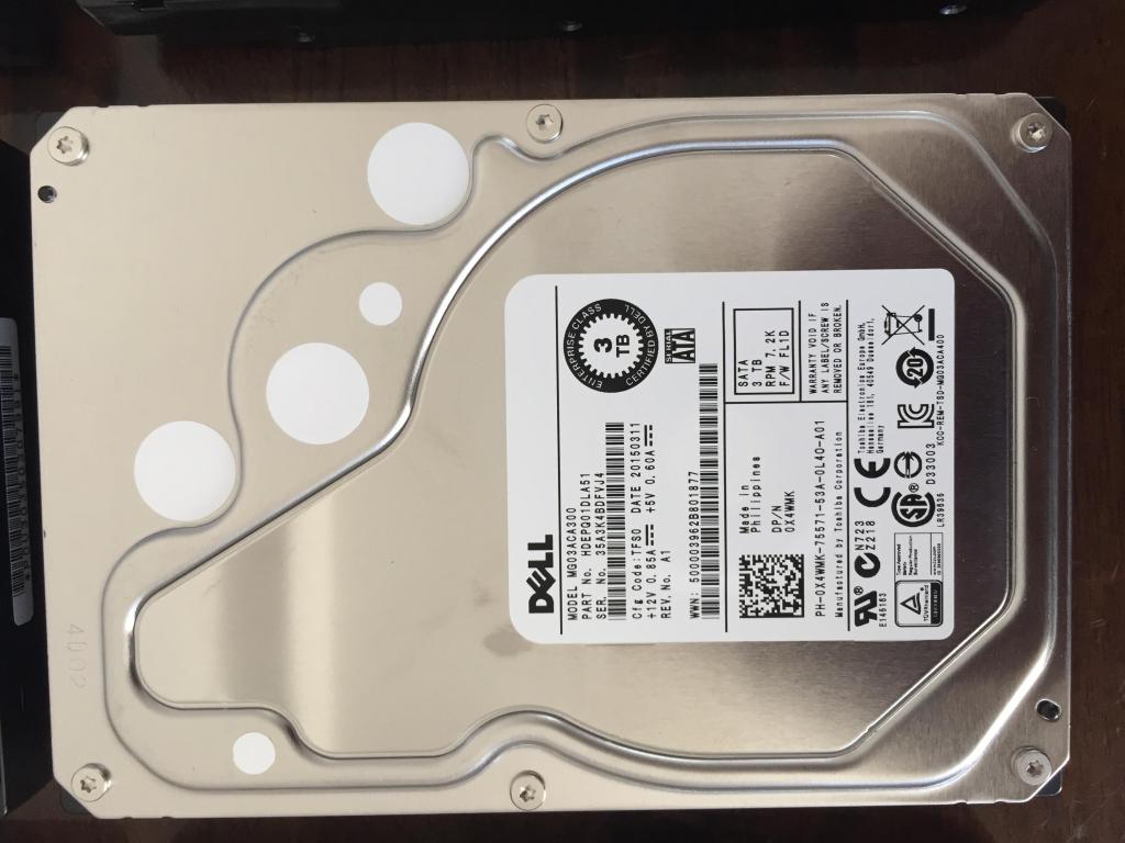 disco duro para PC de 3tb SATA 3.5 marca DELL perfecto