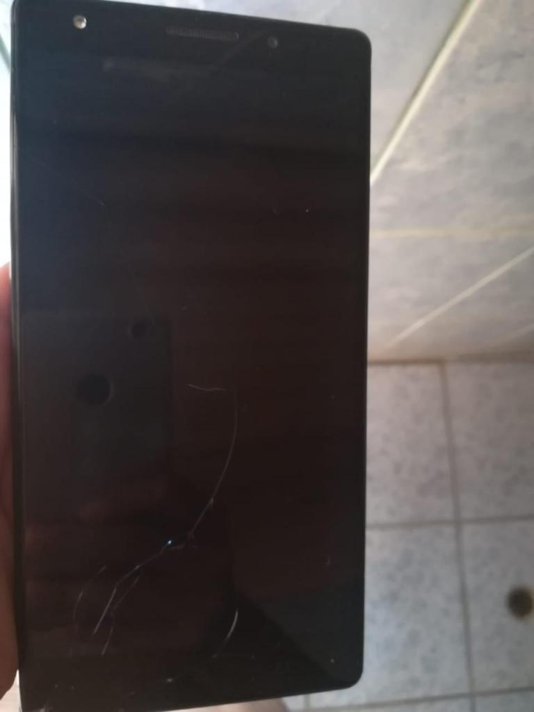 Celular Lenovo phab 2 plus de 32 Gb