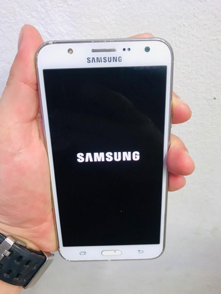 Samsung Galxy J7 16 Gb (Libre)