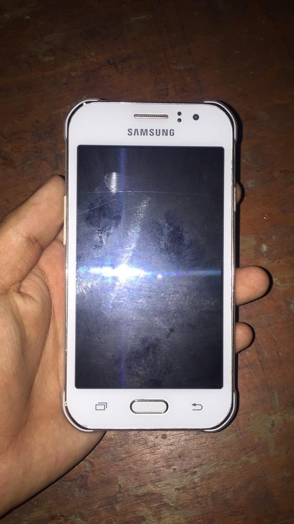 Vendo Samsung J1 Ace (Repuesto)