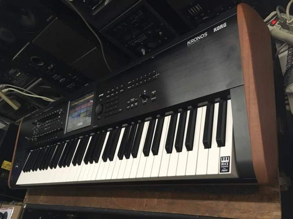 Korg Kronos 2