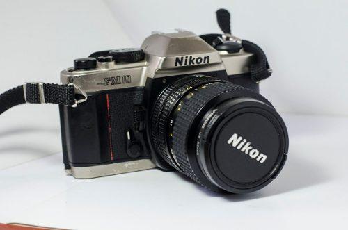 Camara Nikon Fm10