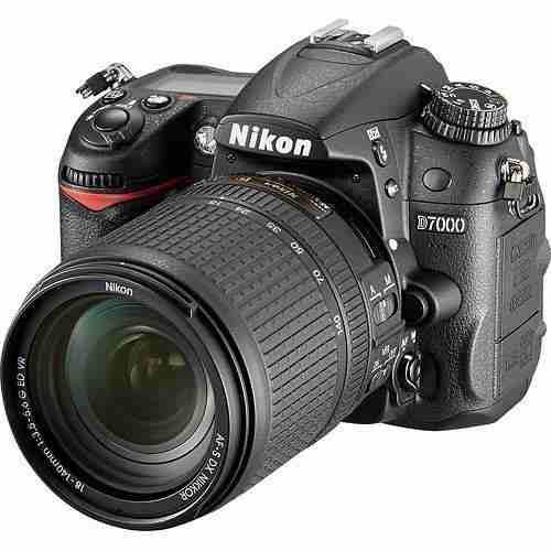 Nikon D7000 16.2mp + 18-140mm. Gratis 32gb Cl10