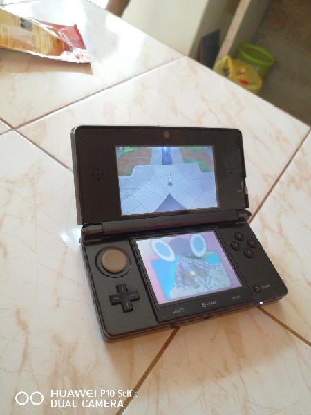 Nintendo 3ds con Juego Pokémon Ultrasol