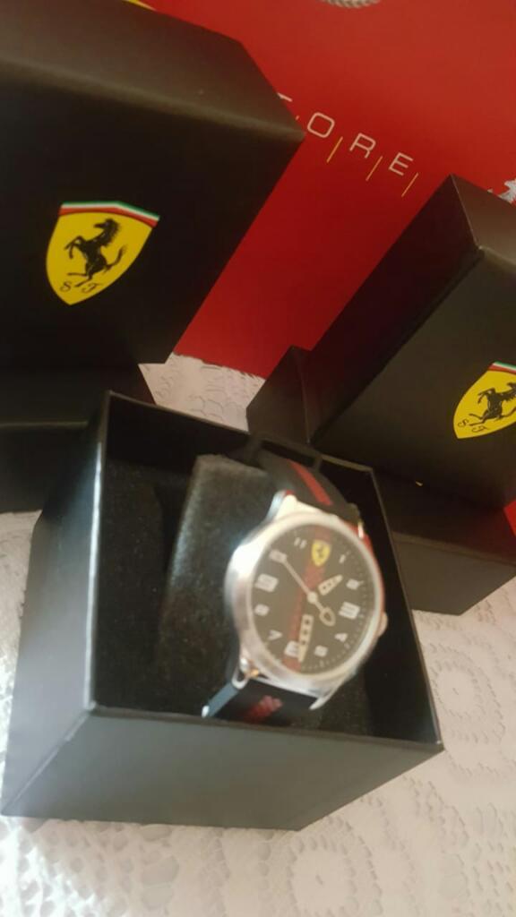 Vendo Relojes Marca Ferrari