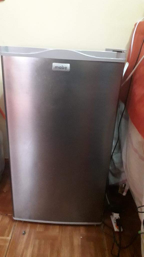 Mini Refrigerador Mabe