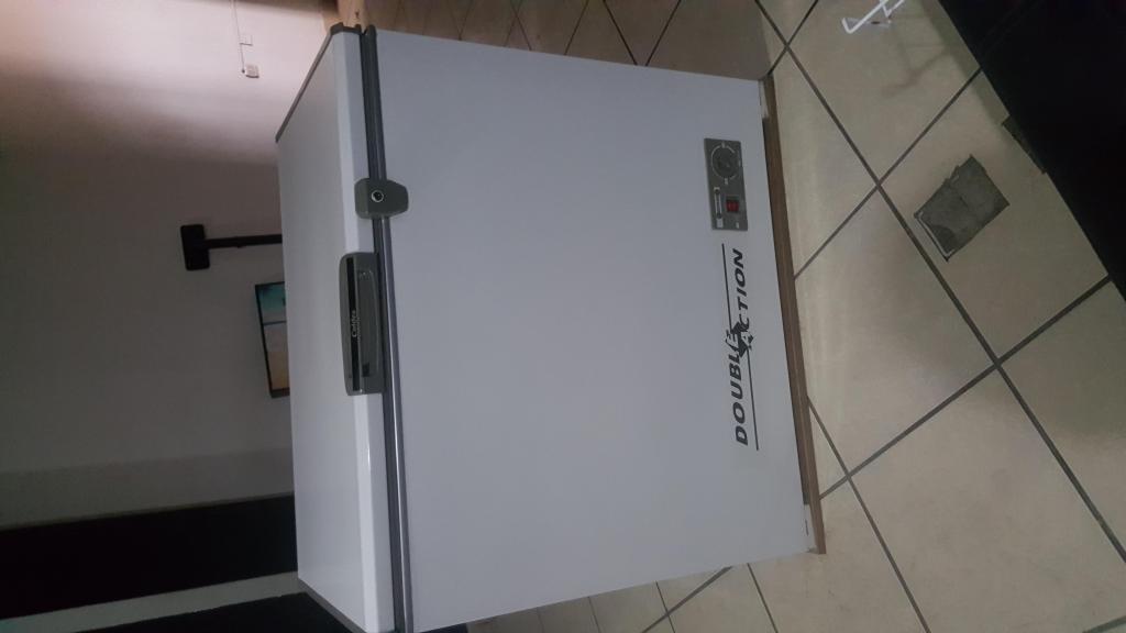 VENDO CONGELADORA COLDEX 271 litr