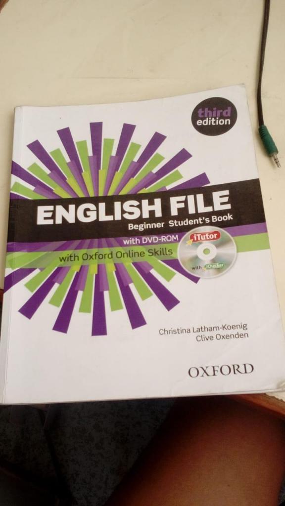 Libro de Ingles English File Beginner Student´s Book