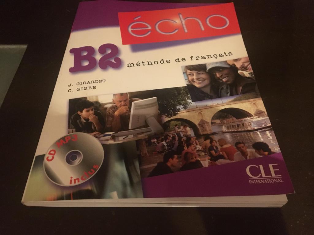 Vendo Libro de Francés Echo B2 Nuevo