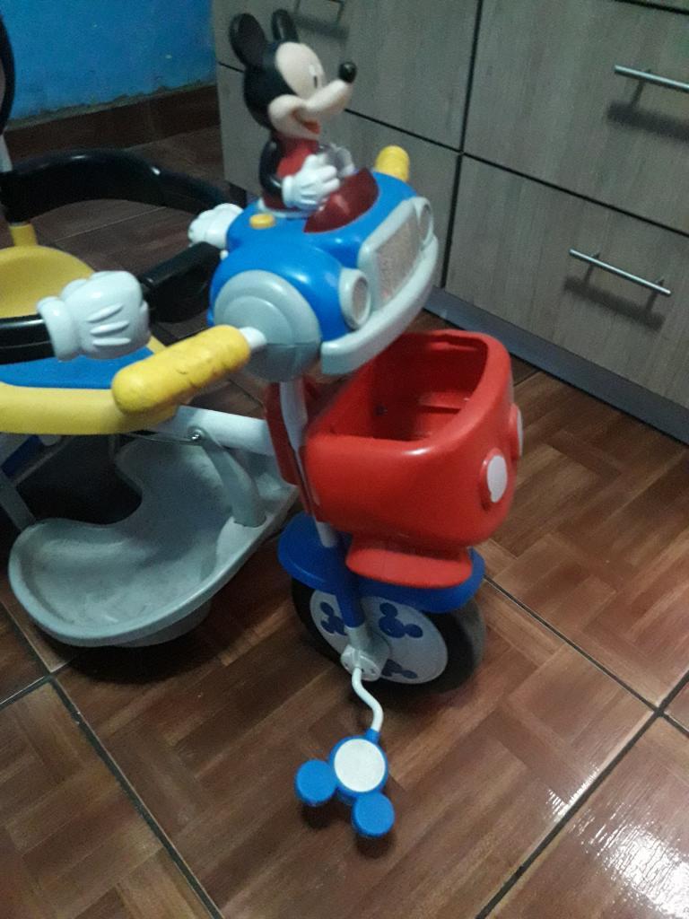 Vendo Triciclo Mickey Marca Infanty