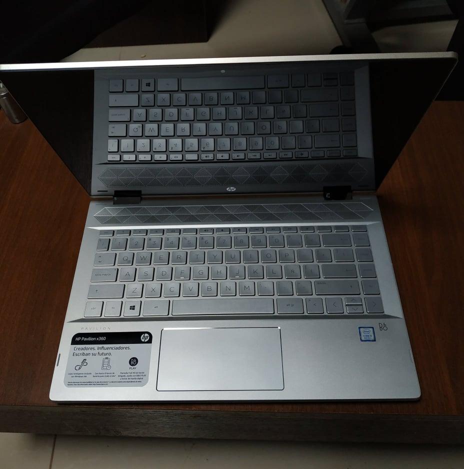 Laptop HP X360° Core i5 8ta Generacion 6GB 750HDD
