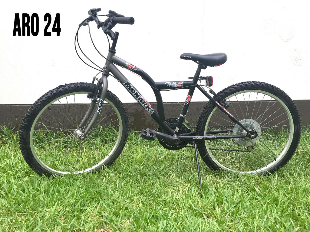 Bicicleta Monark Negra Aro 24. Lista para manejar