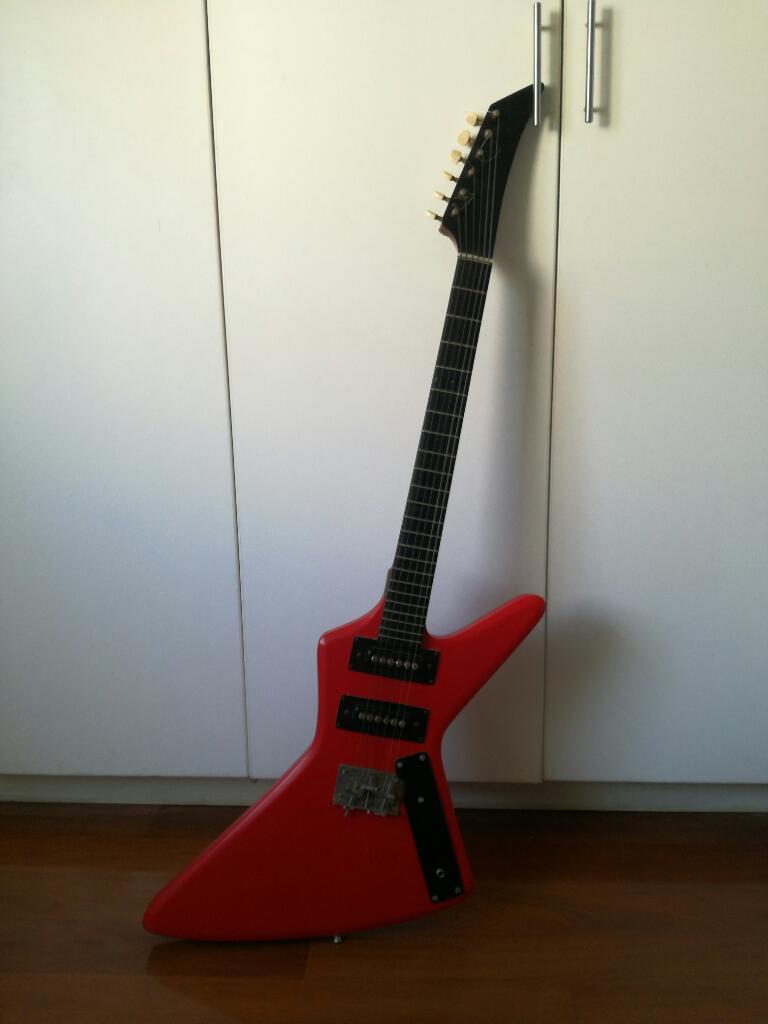 Guitarra Eléctrica Roja