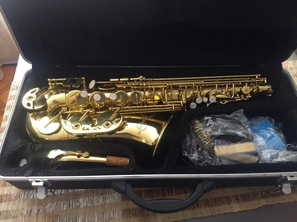 Remato Saxofón Alto Maxtone